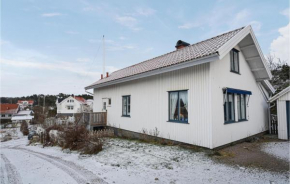 Amazing home in Grebbestad with WiFi and 4 Bedrooms